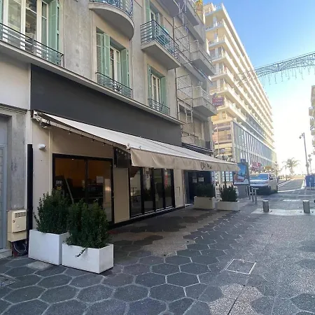 Cosy Promenade Apartment Nizza