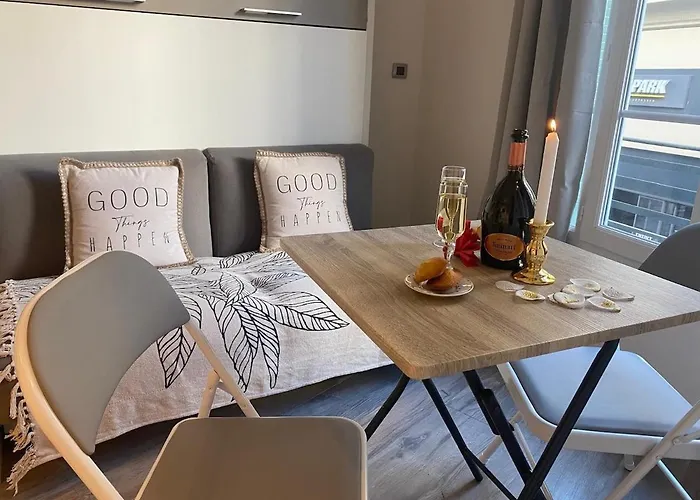 Cosy Promenade *